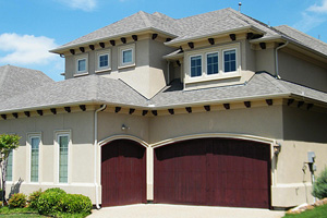 Warning Signs of a Garage Door that Needs Replacemen