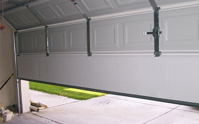 Six reasons To Invest In A New Garage Door